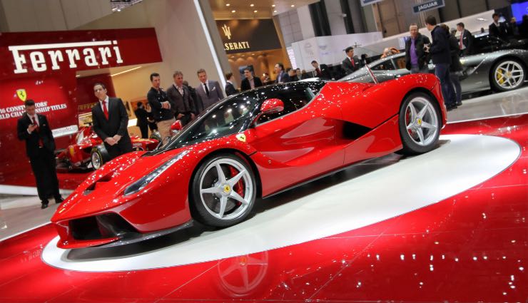Nuovo sistema Ferrari - fonte_depositphotos - tuttosuimotori.it
