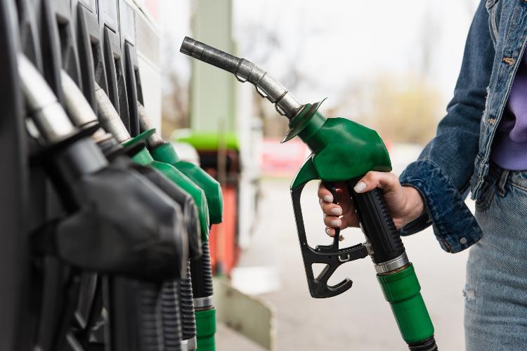 benzina - depositphotos - tuttosuimotori.it