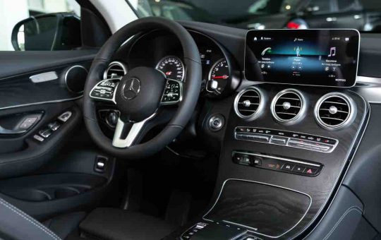 Touchscreen - fonte_depositphotos - tuttosuimotori.it