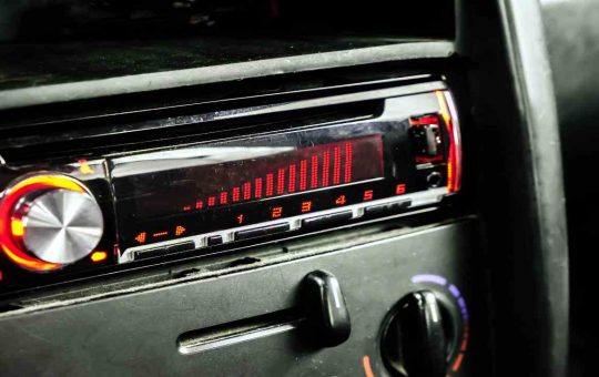 autoradio-velox-depositphotos-tuttosuimotori.it