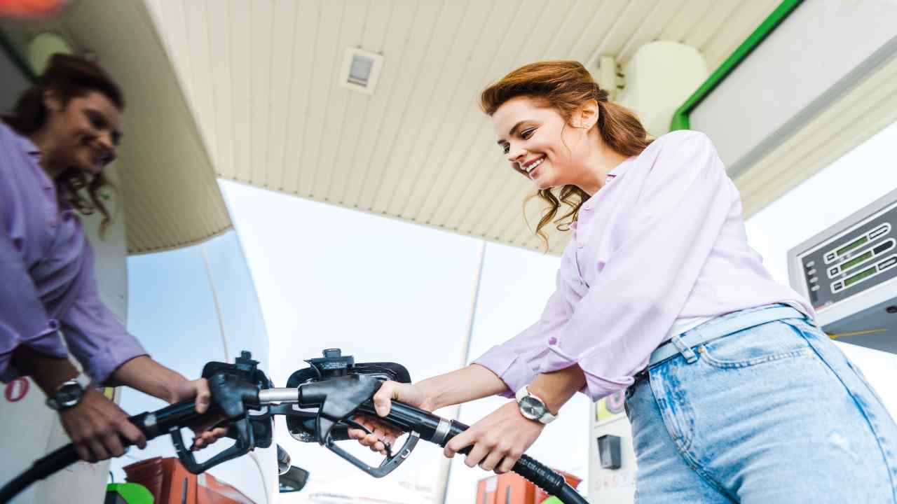 benzina truffa - depositphotos - tuttosuimotori.it