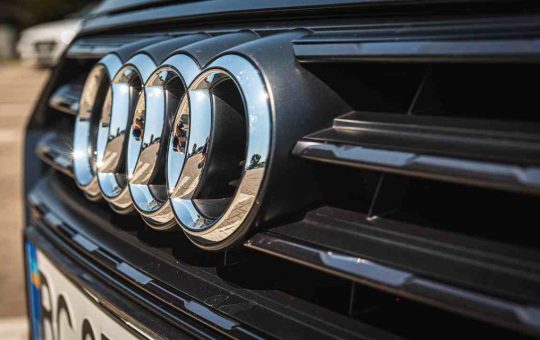 logo audi - depositphotos - tuttosuimotori.it