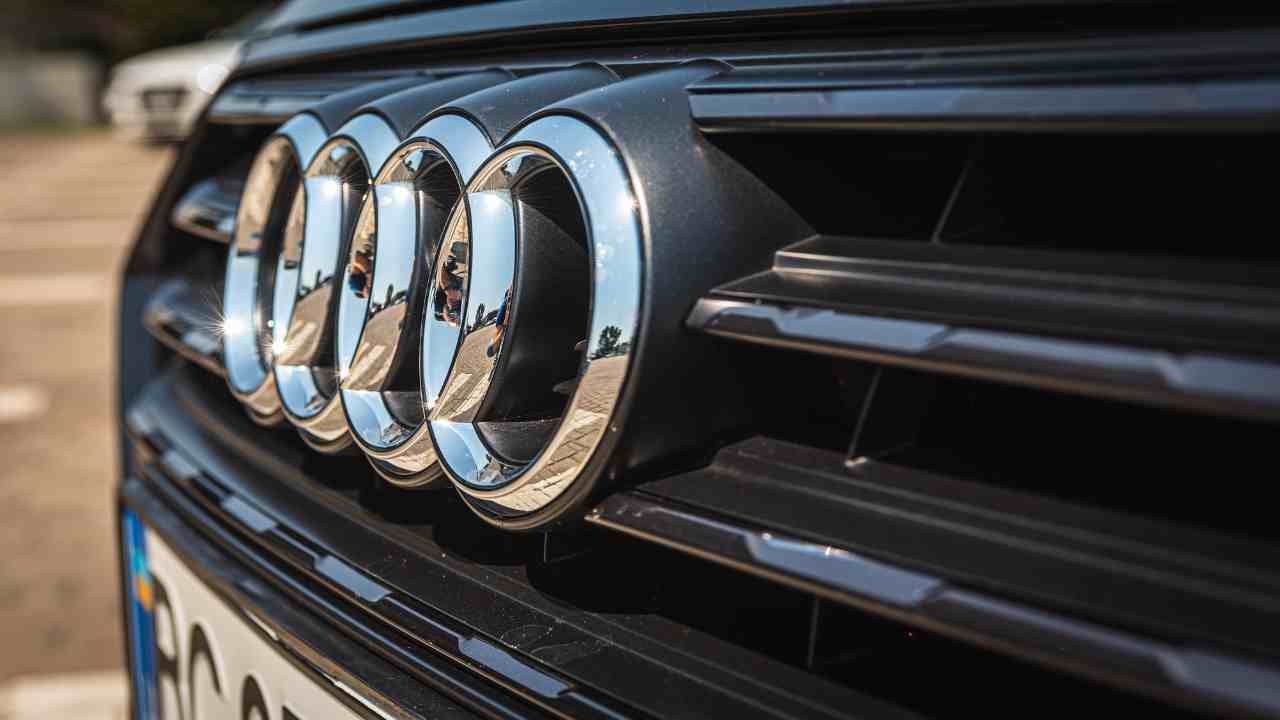 logo audi - depositphotos - tuttosuimotori.it