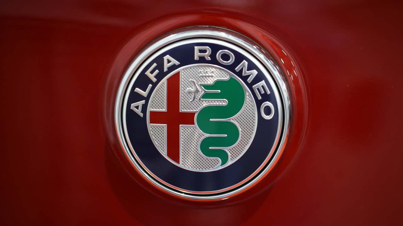 Alfa Romeo - fonte_depositphotos - tuttosuimotori.it