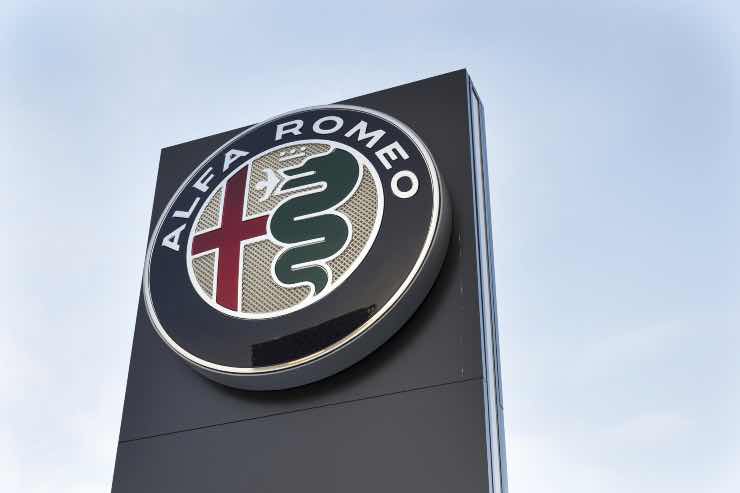 Alfa Romeo - fonte_depositphotos - tuttosuimotori.it