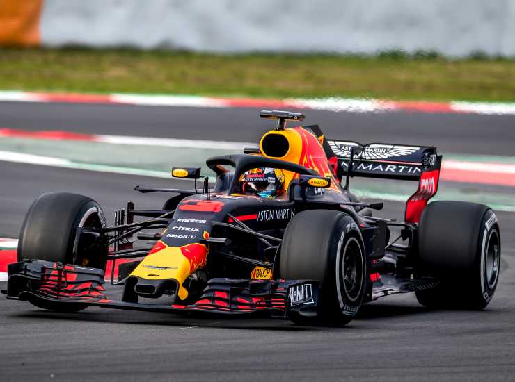 Daniel Ricciardo Aston Martin (Depositphotos)-tuttosuimotori.it
