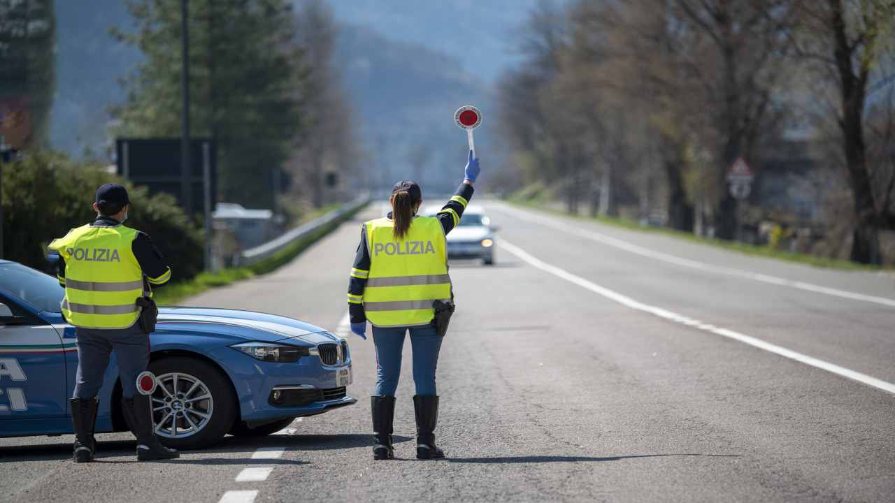 Posto di blocco(Depositphotos)-tuttosuimotori.it