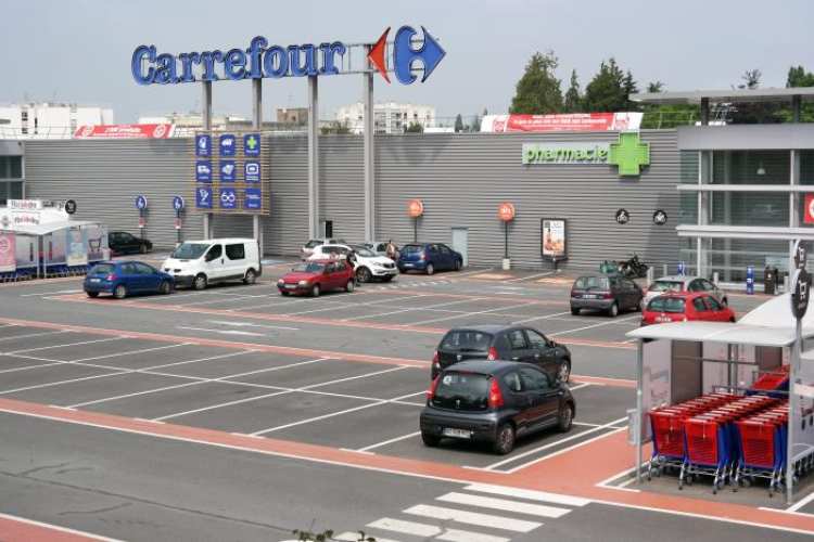 parcheggi supermercati - carrefour - tuttosuimotori.it