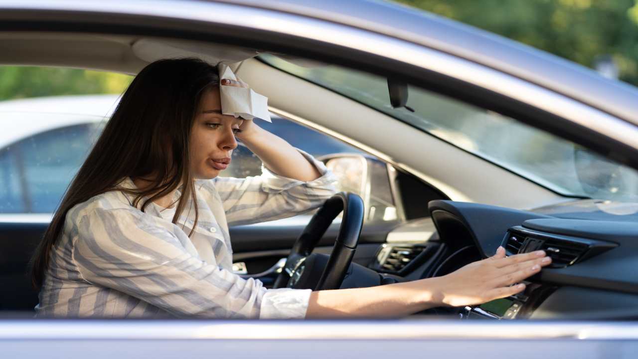 Caldo e aria condizionata in auto