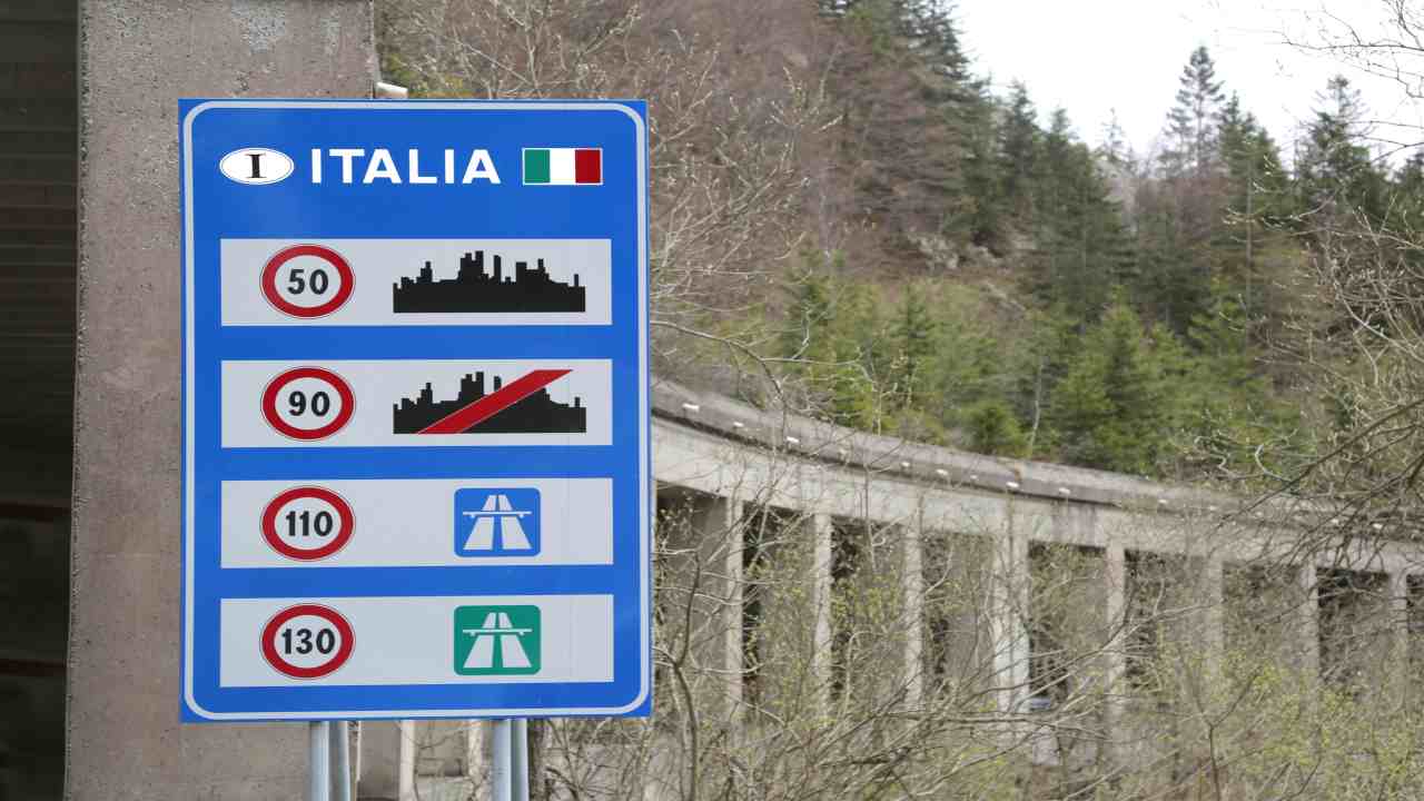 Limiti di velocità in Italia 