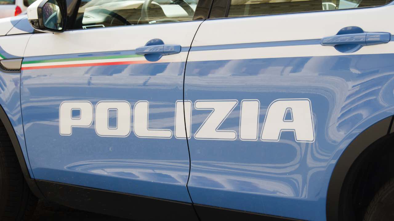 Polizia di stato - fonte_depositphotos - tuttosuimotori.it