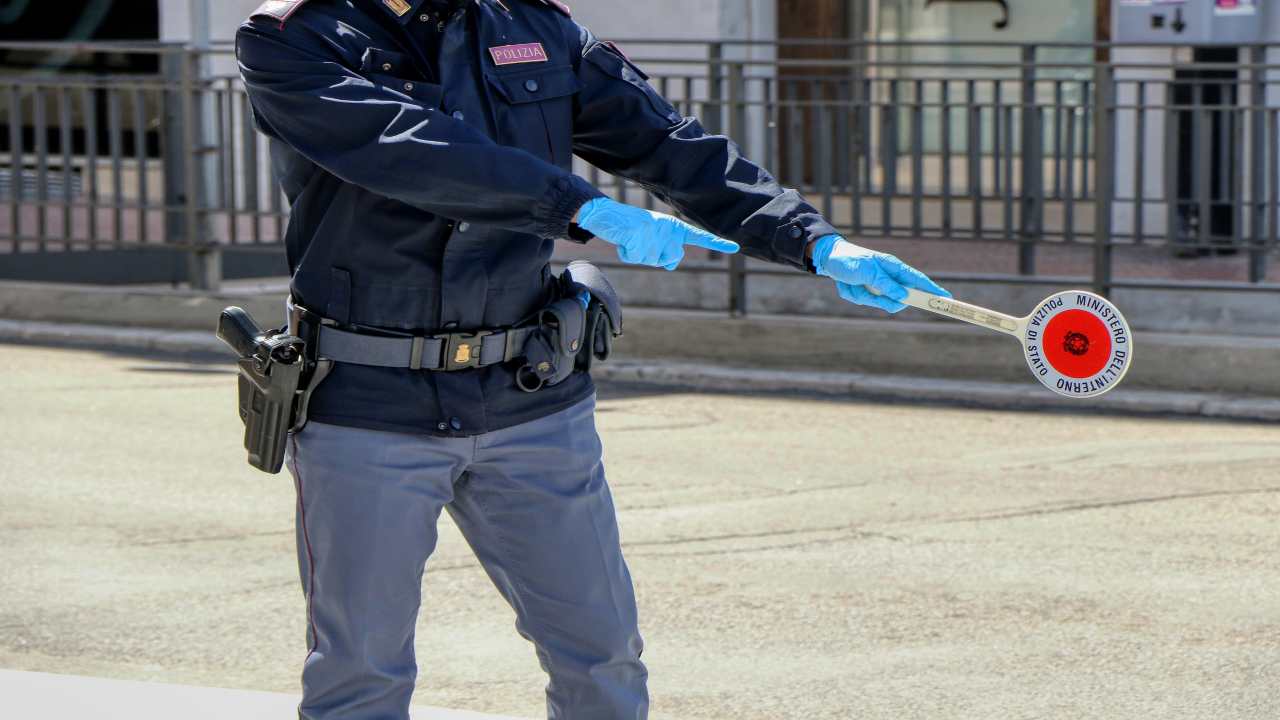 Posto di blocco per infrazione