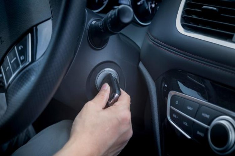 accensione auto - depositphotos - tuttosuimotori.it