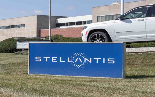 Stellantis (Depositphotos)-tuttosuimotori.it