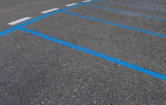 Strisce blu parcheggio