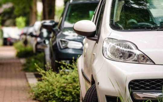 Le scelte degli italiani sulle auto elettriche
