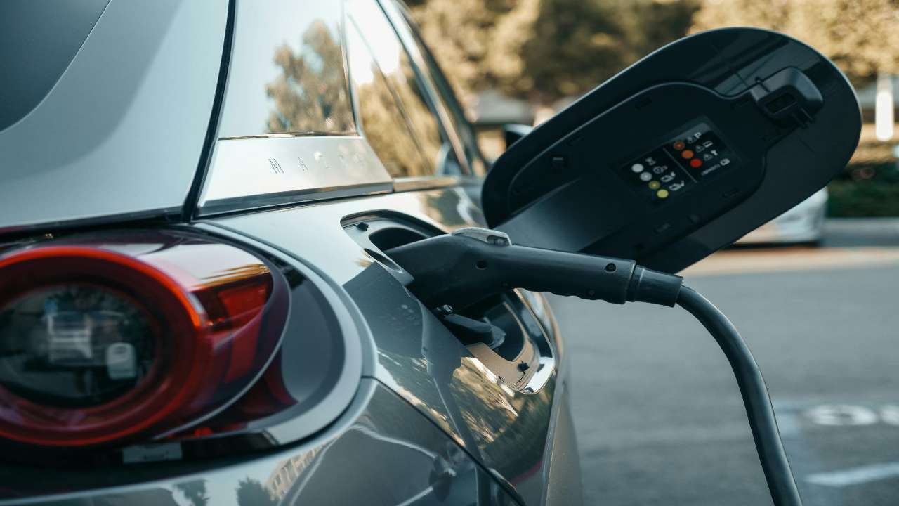 Ricarica ibrido plug-in