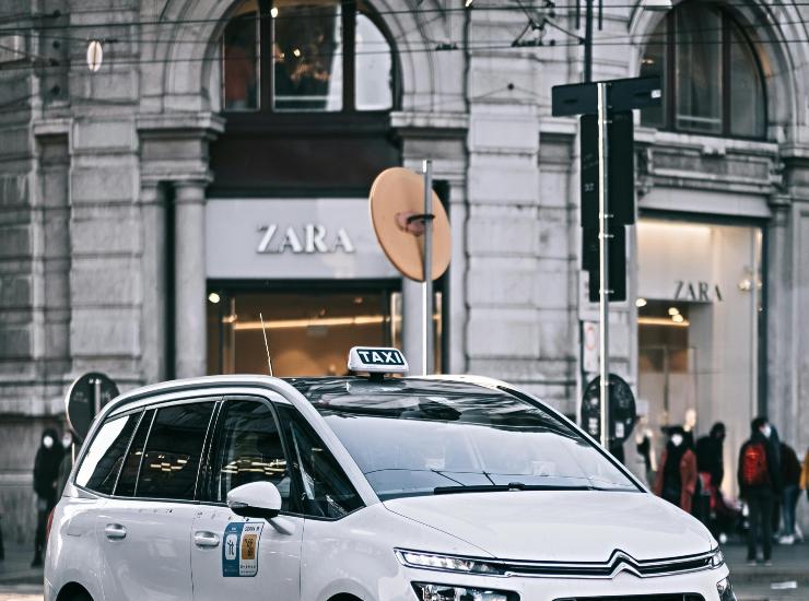 Taxi in città